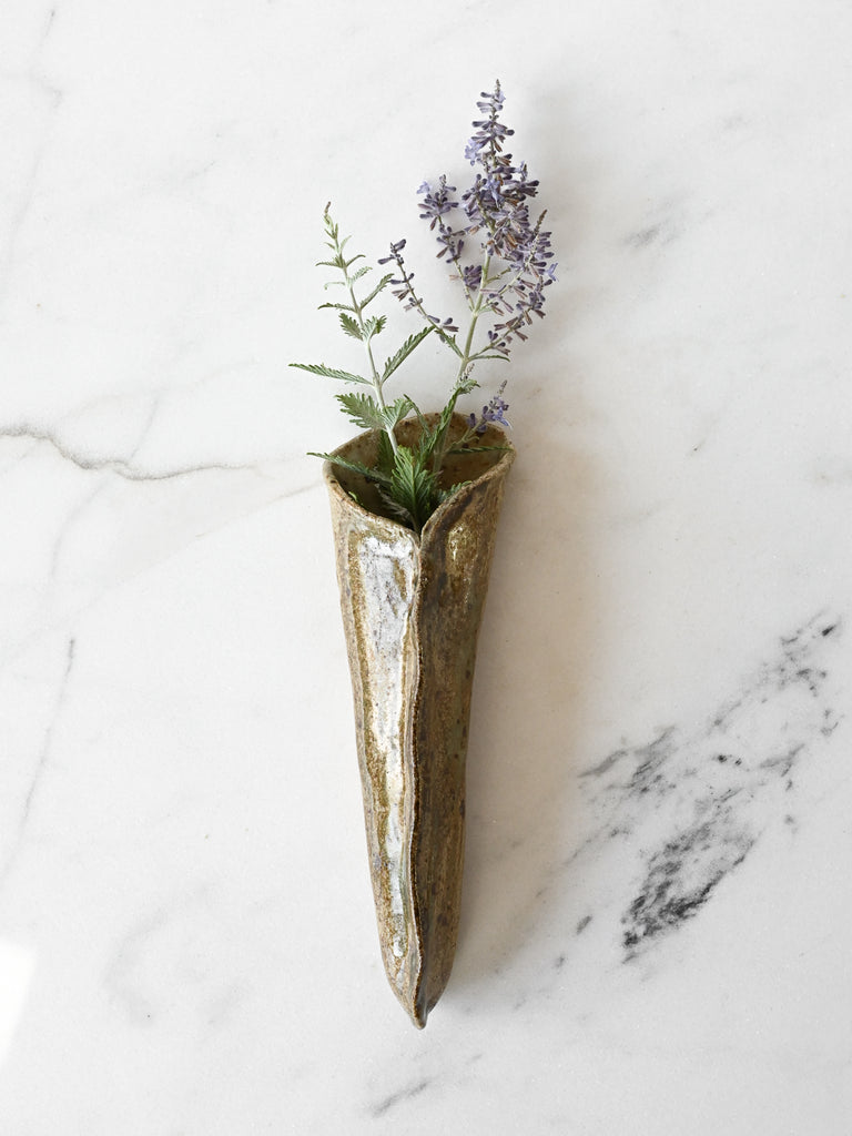 Hanging Vase in Moss Glaze