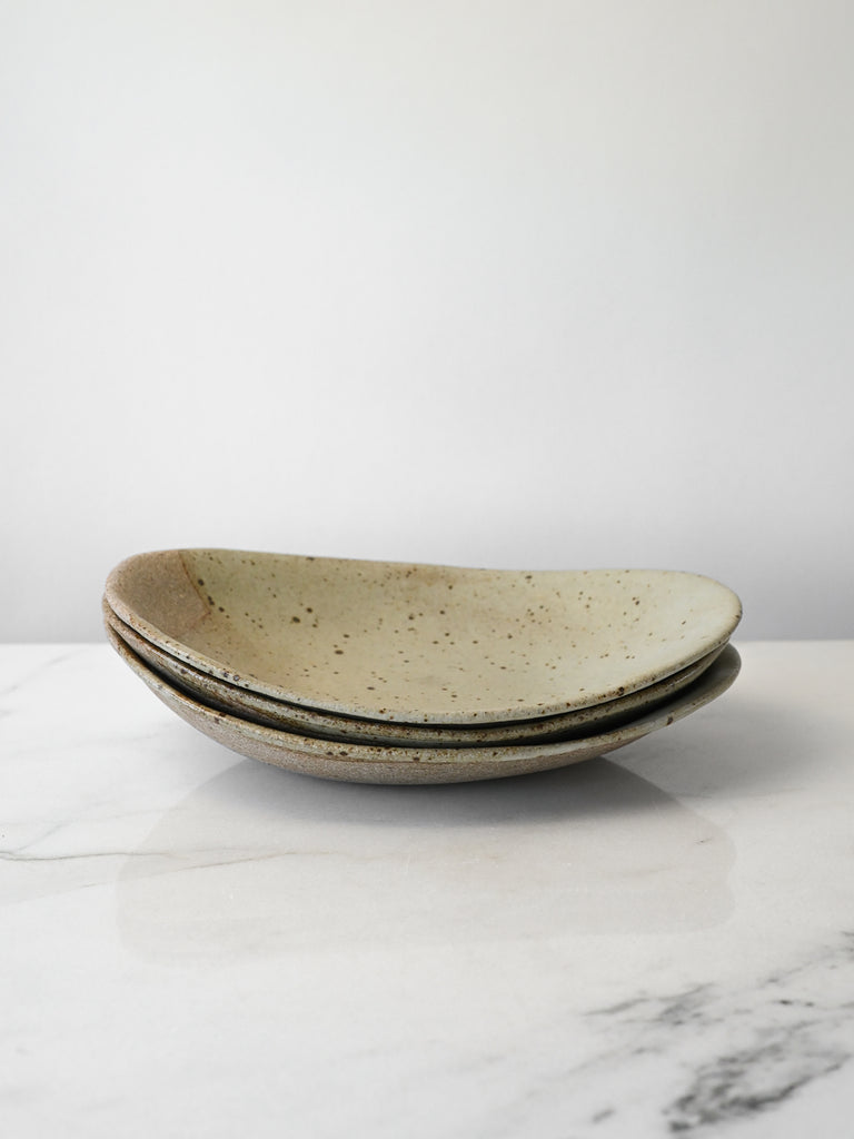 Oval Bowl in Speckled Moss Glaze
